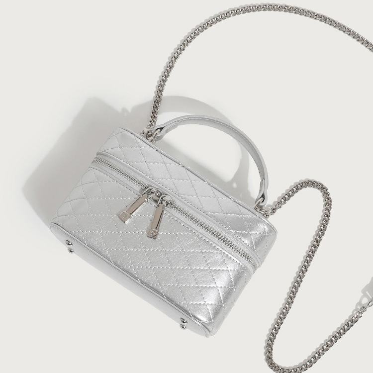 Metallic Silver Quilted Chain Zipper Mini Box Crossbody Case